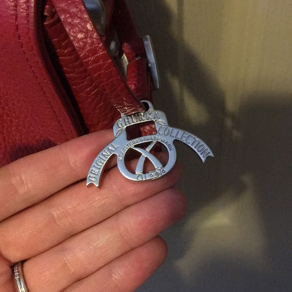 Gorgeous Red Leather Ghurka Crossbody Shoulder Bag - Picture 3 of 5